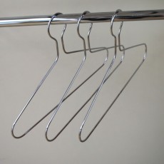 Captive Hook Wire Hanger